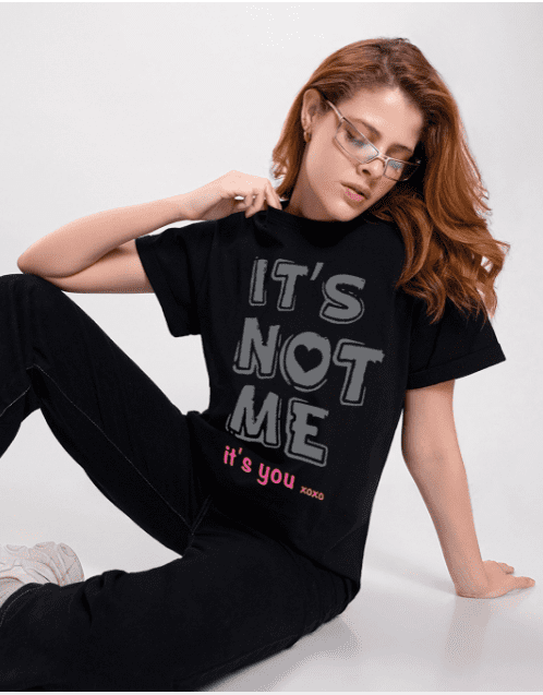 Boldbasics – تي شيرت نسائي بقصّة عادية مطبوع عليه عبارة Not Me
