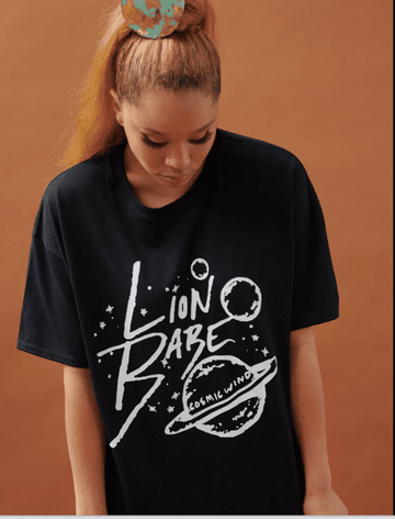 Boldbasics – تي شيرت نسائي بقصّة عادية مطبوع عليه صورة Lion Babe