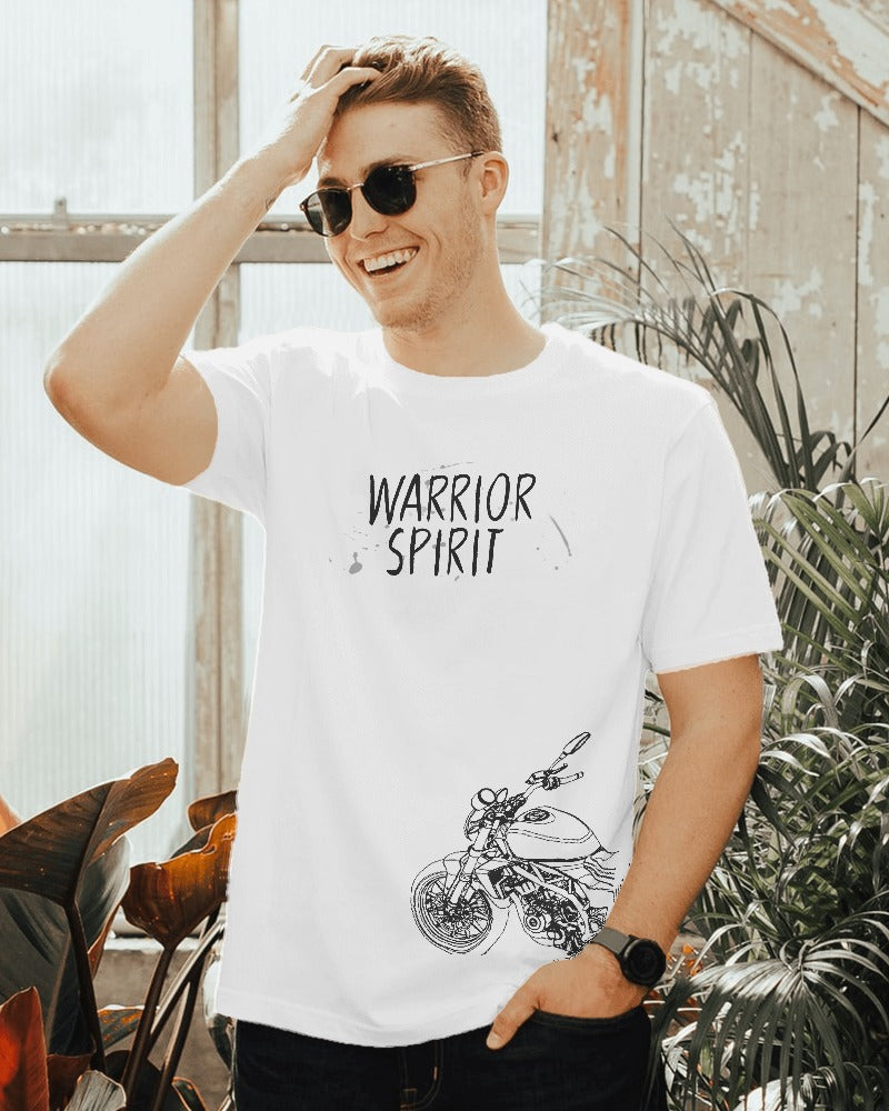 تي شيرت رجالي مطبوع عليه Warrior Spirit بقصّة عادية من Boldbasics 